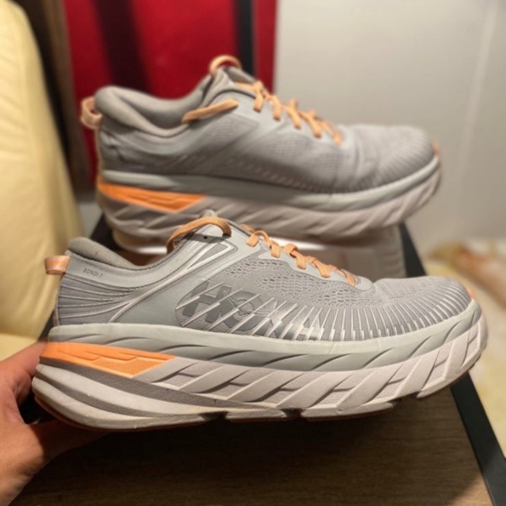 Hoka Bondi 7 shoes size 10.5 W